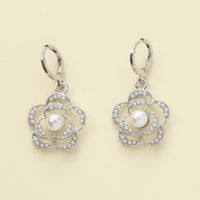 1 Pair Elegant Shiny Heart Shape Pearl Alloy Zircon Drop Earrings main image 1