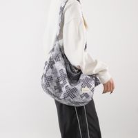 Women's Cloth Color Block Streetwear Sewing Thread Zipper Shoulder Bag sku image 5