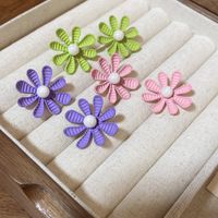 1 Pair Simple Style Flower Inlay Alloy Imitation Pearl Ear Studs main image 3