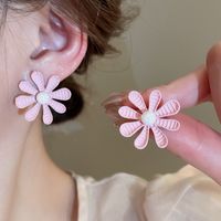 1 Paire Style Simple Fleur Incruster Alliage Perle D'Imitation Boucles D'Oreilles main image 4