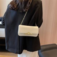 Women's One Size Pu Leather Solid Color Classic Style Sewing Thread Magnetic Buckle Shoulder Bag main image 4