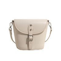 Women's Pu Leather Solid Color Classic Style Sewing Thread Magnetic Buckle Shoulder Bag sku image 4