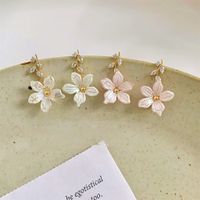 1 Pair Modern Style Sweet Flower Plating Inlay Alloy Rhinestones 14K Gold Plated Drop Earrings main image 2