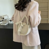 Women's Medium Braid Solid Color Beach Classic Style Weave Buckle Straw Bag main image 6