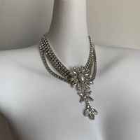 Le Cuivre Plaqué Argent Glamour Rétro Luxueux Incruster Fleur Perles Artificielles Strass Collier En Couches main image 9