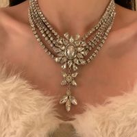 Kupfer Versilbert Glam Retro Luxuriös Inlay Blume Künstliche Perlen Strasssteine Geschichtete Halskette main image 1