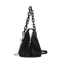 Women's Pu Leather Solid Color Classic Style Sewing Thread Magnetic Buckle Shoulder Bag sku image 1