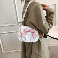 Women's Pu Leather Solid Color Classic Style Sewing Thread Magnetic Buckle Shoulder Bag main image 3