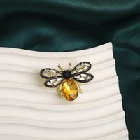 Elegant Simple Style Bee Dragonfly Alloy Plating Inlay Rhinestones Pearl Women's Brooches 1 Piece main image 5
