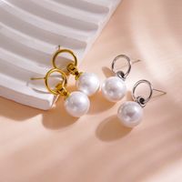 1 Pair Elegant Simple Style Round Inlay 304 Stainless Steel Freshwater Pearl Pearl 14K Gold Plated Drop Earrings main image 4