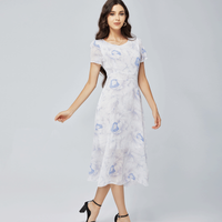 Frau Chiffon-Kleid Ferien Einfacher Stil V-Ausschnitt Kurzarm Blume Midi-Kleid Ferien main image 4