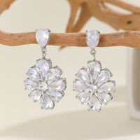 1 Pair Elegant Simple Style Flower Hollow Out Copper Zircon Silver Plated Drop Earrings main image 3