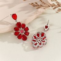 1 Pair Elegant Simple Style Flower Hollow Out Copper Zircon Silver Plated Drop Earrings main image 8