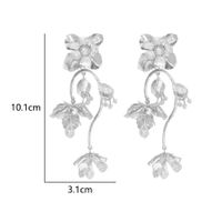 1 Pair Retro Sweet Flower Crystal Inlay Alloy Artificial Pearls Drop Earrings main image 2