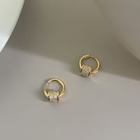 1 Paire Style Simple Rond Placage Incruster Le Cuivre Zircon Plaqué Or 18K Boucles D'oreilles main image 6