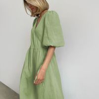 Frau Normales Kleid Einfacher Stil V-Ausschnitt Reißverschluss Kurzarm Einfarbig Midi-Kleid Ferien main image 4