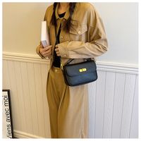 Women's Small Pu Leather Solid Color Streetwear Lock Clasp Handbag main image 2