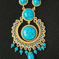 Classical Retro Queen Geometric Alloy Inlay Turquoise Gold Plated Women's Pendant Necklace main image 4