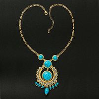 Classical Retro Queen Geometric Alloy Inlay Turquoise Gold Plated Women's Pendant Necklace main image 5