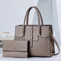 Women's Medium Pu Leather Triangle Geometric Classic Style Zipper Buckle Bag Sets sku image 1