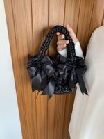 Women's Medium Velvet Bow Knot Elegant Open Handbag sku image 3