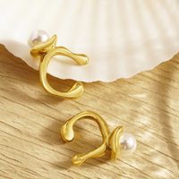 1 Pair Elegant Classical Simple Style Pearl Plating Inlay 304 Stainless Steel Artificial Pearls 18K Gold Plated Ear Studs main image 4