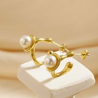 1 Pair Elegant Classical Simple Style Pearl Plating Inlay 304 Stainless Steel Artificial Pearls 18K Gold Plated Ear Studs main image 8