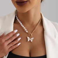 Elegant Pentagram Heart Shape Butterfly Alloy Plastic Patchwork Women's Pendant Necklace main image 1
