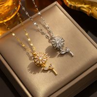 Elegant Simple Style Sunflower 304 Stainless Steel Copper Zircon Pendant Necklace 1 Piece main image 1