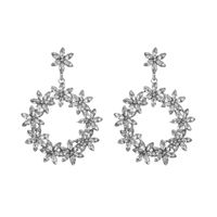 1 Par Casual Elegante Ronda Embutido Aleación De Zinc Diamantes De Imitación Chapado En Oro Pendientes De Gota sku image 6