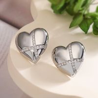 1 Pair Retro Simple Style Commute Heart Shape Inlay Copper Zircon 18K Gold Plated Ear Studs main image 5