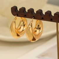 1 Pair Simple Style Commute Korean Style U Shape Solid Color Titanium Steel 18K Gold Plated Earrings main image 7