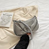 Women's Small Pu Leather Butterfly Streetwear Pillow Shape Zipper Underarm Bag sku image 3