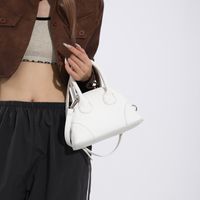 Women's Small Pu Leather Solid Color Streetwear Zipper Underarm Bag main image 5