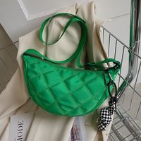 Women's Medium Oxford Cloth Solid Color Streetwear Dumpling Shape Zipper Messenger Bag sku image 2