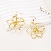 1 Pair Simple Style Flower Plating Alloy Ear Hook main image 4