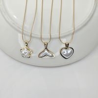 Stainless Steel 18K Gold Plated Simple Style Star Heart Shape Fish Tail Inlay Resin Pendant Necklace main image 1