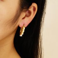 1 Pair Retro Baroque Style Vacation C Shape Inlay Titanium Steel Pearl 18K Gold Plated Ear Studs main image 2