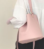 Women's Large Pu Leather Solid Color Classic Style Magnetic Buckle Crossbody Bag main image 6