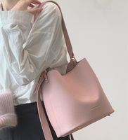Women's Large Pu Leather Solid Color Classic Style Magnetic Buckle Crossbody Bag main image 4