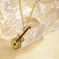 304 Stainless Steel 18K Gold Plated Simple Style Polishing Guitar Pendant Necklace main image 3