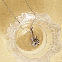 304 Stainless Steel 18K Gold Plated Simple Style Polishing Guitar Pendant Necklace main image 5