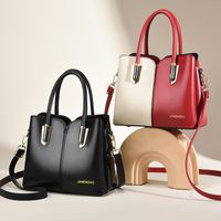 Women's Large Pu Leather Solid Color Elegant Zipper Buckle Handbag main image 1