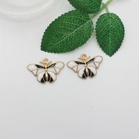 10 Pièces/Paquet 22*18mm 27*18mm 28*18mm Alliage Papillon Moth Brillant Pendentif sku image 3