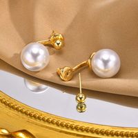 1 Paire Style Simple Style Classique Couleur Unie Placage Incruster Alliage De Zinc Perles Artificielles Plaqué Or 18K Boucles D'Oreilles main image 3