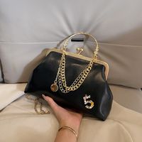 Women's Pu Leather Solid Color Classic Style Clipped Button Dome Bag sku image 1