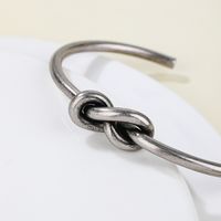 Stainless Steel 14K Gold Plated Vintage Style Simple Style Solid Color Knot Bangle main image 5