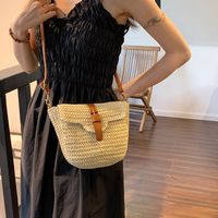 Women's Straw Solid Color Vacation Flip Cover Straw Bag main image 4