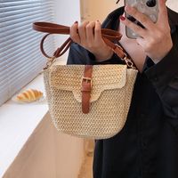 Women's Straw Solid Color Vacation Flip Cover Straw Bag main image 7