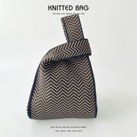 Women's Medium Polyester Geometric Classic Style Open Handbag sku image 5